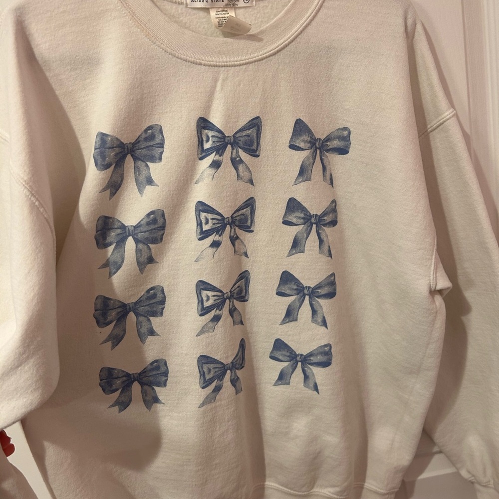 Altar'd State Cream Sweatshirt with Blue Accents